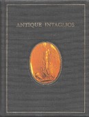 Online antikvárium: Antique Intaglios in the Hermitage collection